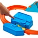 thumbnail image 3 of Set de atletismo para coches de juguete Hot Wheels Deluxe con amplificador motorizado, 3 of 3
