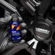 thumbnail image 3 of Recubrimiento CARPRO CQUARTZ DLUX para llantas y molduras 30 ml cerámico, 3 of 9