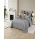 thumbnail image 2 of Cobertor De Lujo Quilt Verano King - Super King Gris, 2 of 4