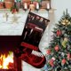 thumbnail image 1 of Mentes Criminales Tema: Calcetines de Navidad, fino lino blanco para colgar en escaleras y chimenea, decoración navideña para el hogar, regalo de Navidad.54cm×38cm, 1 of 5