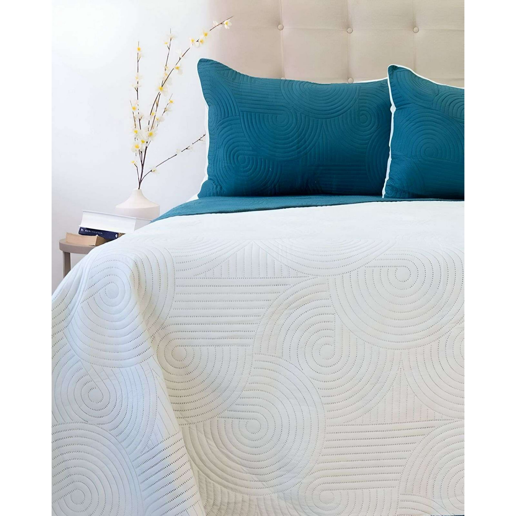 Cubrecama Quilt Hotpress Liso Bicolor King Doral