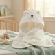 thumbnail image 4 of Toalla y Capa para Baño de Algodón Extra Suave Con capucha Oso Blanco para Bebés y Niños, 4 of 5