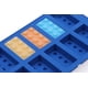 thumbnail image 4 of Bandeja de hielo y molde para caramelos para amantes de Lego en Kito Red Silicone, 4 of 6