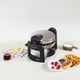 thumbnail image 2 of Máquina para hacer gofres Cuisinart, redonda, belga, modelo WAF-F30NAS, color negro y plateado, 2 of 5