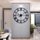 thumbnail image 5 of Reloj de pared grande de metal redondo de estilo vintage, silencioso, funciona con pilas, con números romanos negros, para decoración de sala de estar, dormitorio y cocina., 5 of 7