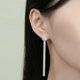 thumbnail image 5 of Aretes Colgantes Delicados de Moissanita de 2 Quilates para Mujer Color D Claridad VVS1 Aretes Largos Aretes Colgantes de Diamante de Plata Esterlina 925 Corte Redondo Aretes con Borla para Mujer, 5 of 7