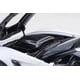 thumbnail image 5 of Autoart Auto de colección 2019 Chevy Corvette C7 ZR1 Arctic White escala 1/18, 5 of 9