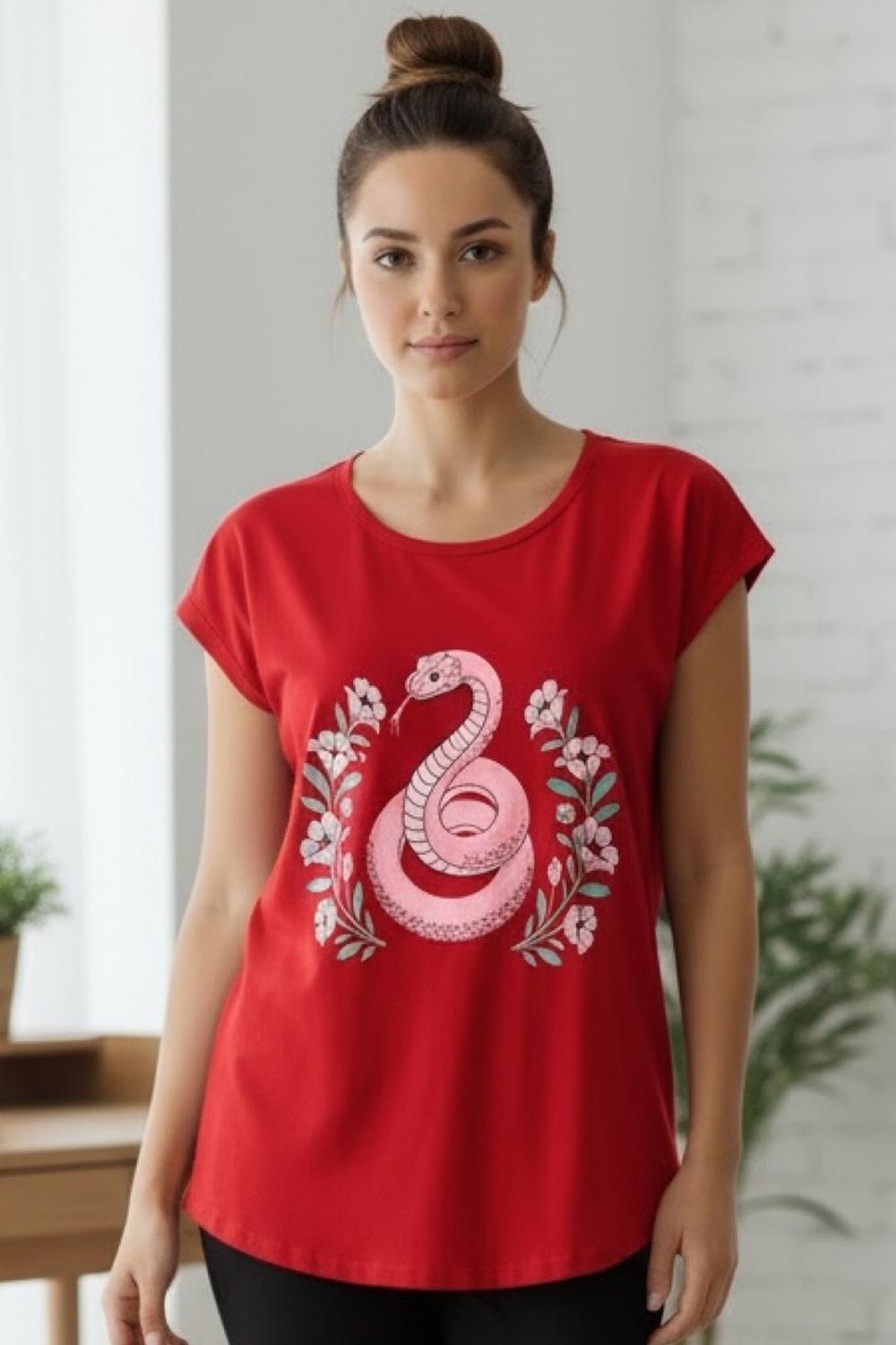 Kowhai - Polera Pijama Mujer Estampado Snake Rojo S
