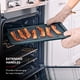 thumbnail image 5 of Bandeja para hornear KitchenAid, antiadherente, acero aluminizado, 33 x 46 cm, agave, 5 of 5