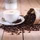 thumbnail image 4 of Tarro de cristal con forma de grano de café con aroma Village Candle (625 ml), 4 of 5