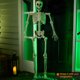 thumbnail image 2 of Esqueleto de Halloween JOYIN, de 5.6 pies, plegable, tamaño natural, con articulaciones, 2 of 9