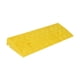 thumbnail image 4 of Almohadilla de rampa de umbral resistente para uso doméstico, antideslizante, ideal para bricolaje, para autos, cortacéspedes, vehículos recreativos y Amarillo, 4 of 5