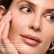 thumbnail image 4 of Bálsamo para el contorno de ojos SKINN sin agua recargable con Probiolift, 4 of 7