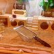 thumbnail image 3 of Cuchara para arena de gato Firsal de malla fina, acero inoxidable, 2 mm, 3 of 7