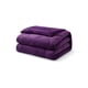 thumbnail image 2 of Cubrecama plush con chiporro Acolchado liso plaza y media, 2 of 4