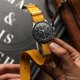 thumbnail image 2 of Correa de reloj WatchGecko Ridge de nylon 20 mm color amarillo, 2 of 9