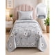 thumbnail image 1 of Cubrecama 1.5 Plazas (180x230 cm) + 1 Almohada + 1 Funda, 1 of 6