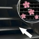 thumbnail image 4 of Cuatro clips de ventilación decorativos para salidas de aire de automóviles, diseño de apariencia de flores, dirección de conversión de 90 °, Ambientador de automóviles para mujeres y niñas, 4 of 5