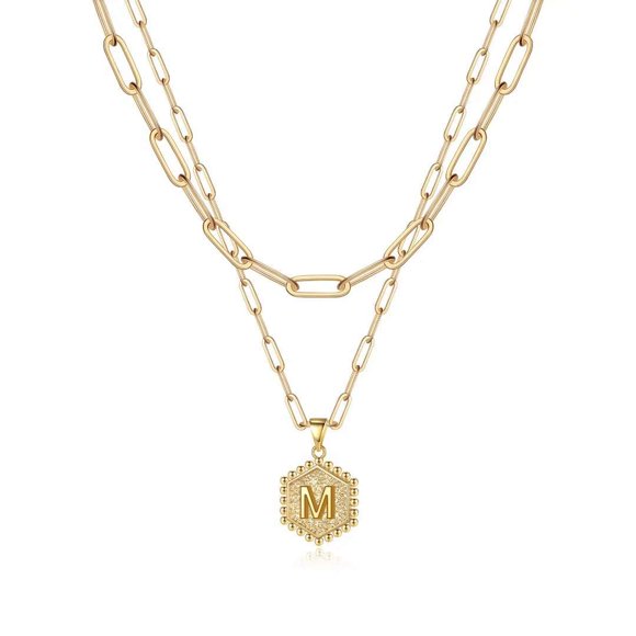 Collar M MOOHAM con inicial M bañado en oro de 14K – 46 cm