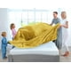 thumbnail image 2 of Manta de forro polar Utopia, tamaño king, color dorado, 300 g/m², 230 x 260 cm, 2 of 3