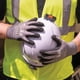thumbnail image 4 of Guantes de trabajo Klein Tools 60583, tejidos por inmersión, resistentes a cortes, 4 of 9