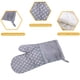 thumbnail image 4 of Guantes y agarraderas para horno resistentes al calor - 4 guantes de algodón y agarraderas para horno con agarre de silicona antideslizante y brazo largo, 4 of 7