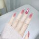thumbnail image 3 of 24 Uñas postizas de bailarina francesa con diseño de corazón rosa dulce y diseño de corazón con pestañas adhesivas., 3 of 7