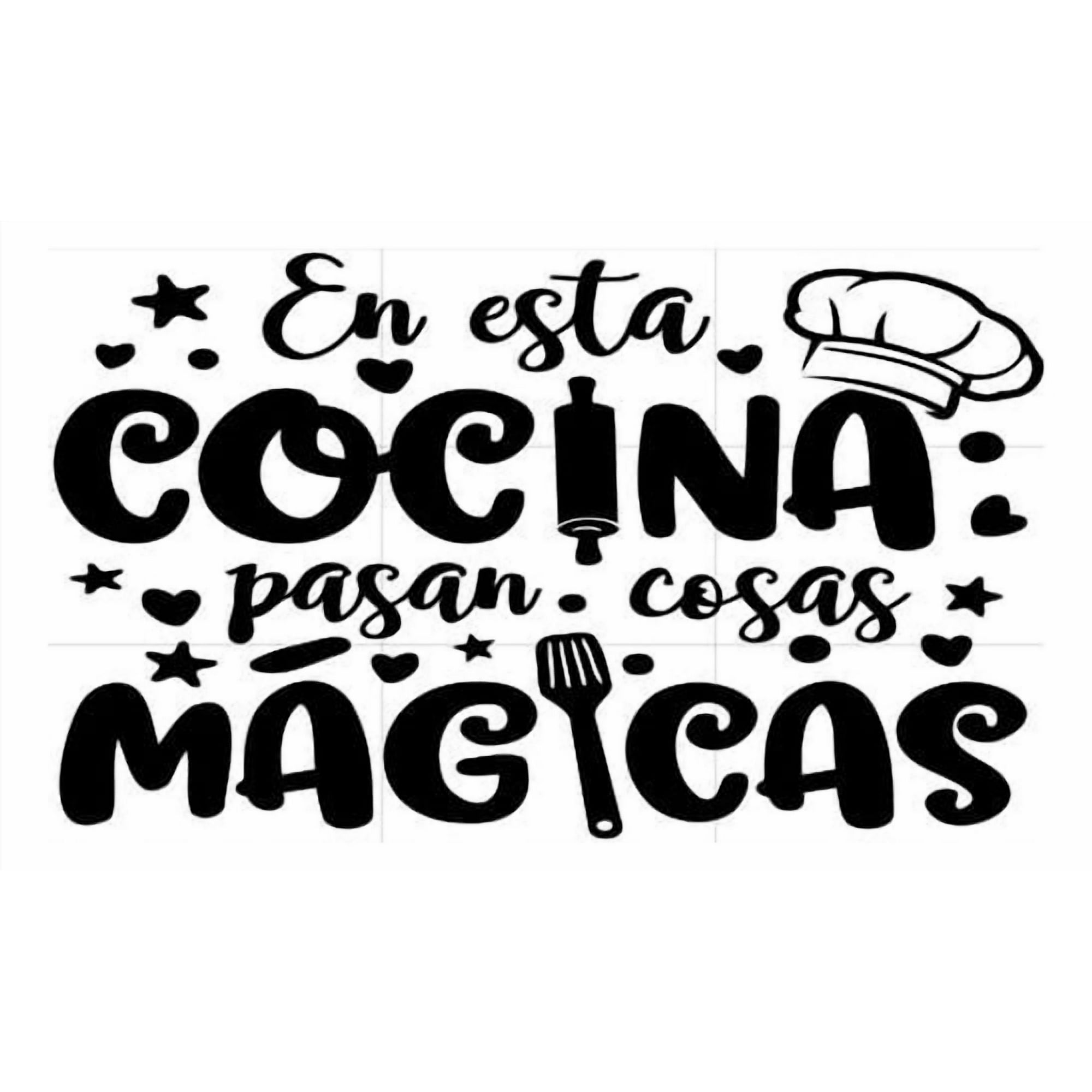 Rienda Libre Graphics - Frase Deco En Esta Cocina Pasan Cosas Mágicas Fr‑11034