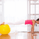 thumbnail image 4 of Pelota de ejercicios: pelota de estabilidad para el hogar, yoga, gimnasio, fisioterapia, suizo y fisioterapia., 4 of 5