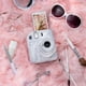 thumbnail image 4 of Cámara Instax mini 12 Clay White con flash y lente para selfies, 4 of 7