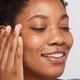 thumbnail image 5 of Sérum para ojos Dermalogica Biolumin-C 15 ml con vitamina C, 5 of 9
