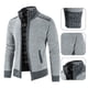 thumbnail image 2 of Cárdigan de poliéster con cierre de cremallera y bolsillo para hombre, con detalles precisos, ideal para citas., 2 of 7