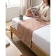 thumbnail image 4 of Piecera Cama Chenille Cruzada Decorativa, 4 of 6