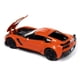 thumbnail image 2 of Auto World Premium 2019 Chevrolet Corvette Z06 a escala 1:64, 2 of 3