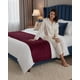 thumbnail image 1 of Bufanda de Cama Plush Premium Confort Termico, 1 of 6