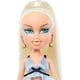 thumbnail image 3 of Muñeca Bratz Fashion Pixiez Cloe coleccionable con alas, 3 of 3