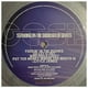 thumbnail image 3 of Oasis - Standing On The Shoulder Of Giants (25th Anniversary Edition) (silver Vinyl) | Vinilo, 3 of 4