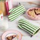 thumbnail image 3 of Manopla para horno Kate Spade New York 18 × 33 cm, pack de 2, 3 of 7