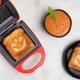 thumbnail image 2 of Sandwichera Elmo de Uncanny Brands 120V, 2 of 8