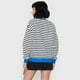 thumbnail image 3 of Polerón Mujer Oversize Líneas Negro Corona, 3 of 5