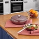 thumbnail image 5 of Cacerola para guisar STAUB 3,5 L color Grenadine – Fabricada en Francia, 5 of 7