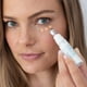 thumbnail image 2 of Terapia de renovación ocular Colorescience Total Eye 3 en 1 SPF35, 2 of 5