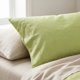 thumbnail image 4 of REGALWOVEN Paquete de 2 fundas de almohada de algodón, fundas de almohada suaves con cierre de sobre, unisex, resistentes a las arrugas, fundas de almohada duraderas Verde - Verde oscuro Queen, 4 of 5