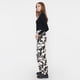 thumbnail image 4 of Pantalón Mujer Straight Fit Print Cow Blanco Corona, 4 of 5