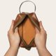 thumbnail image 5 of Neceser Estuche de Cuero Natural Lluta OLKI - Caramel con Verde, 5 of 7