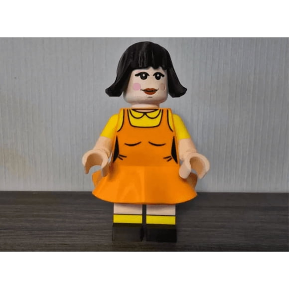 Squid Game Muñeca Young-Hee - Figura decorativa