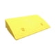thumbnail image 3 of Rampa para Bordillo con Superficie Antideslizante para Vehículos Y Sillas de Ruedas Construcción Resistente de PP Ligera Y Portátil Adecuad Amarillo 50x27x10cm, 3 of 5