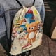 thumbnail image 4 of La Aventura en el Parque Temático de Rilakkuma Mochila de Cuerdas para Deportes y Gimnasio, Bolsa de Cuerdas Resistente al Agua, Bolsa Cinch, 30×40cm, 4 of 6