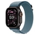 thumbnail image 2 of Correa de reloj Apple Alpine Loop, azul claro, 49 mm, negro, titanio, 2 of 3