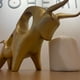 thumbnail image 1 of Toro ornamental estilo nórdico dorado, 1 of 6